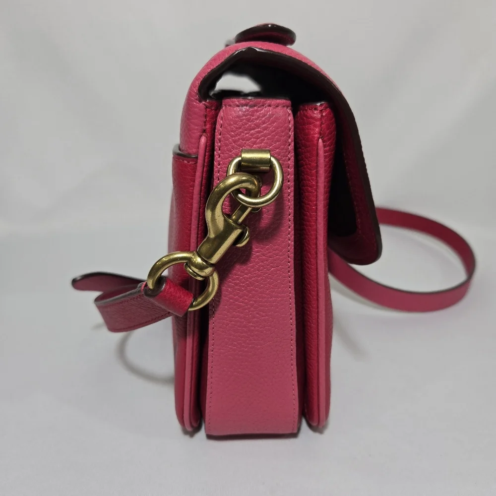 Coach Pebbled Leather B4/Bright Cherry Multi CB Cassie CB Purse